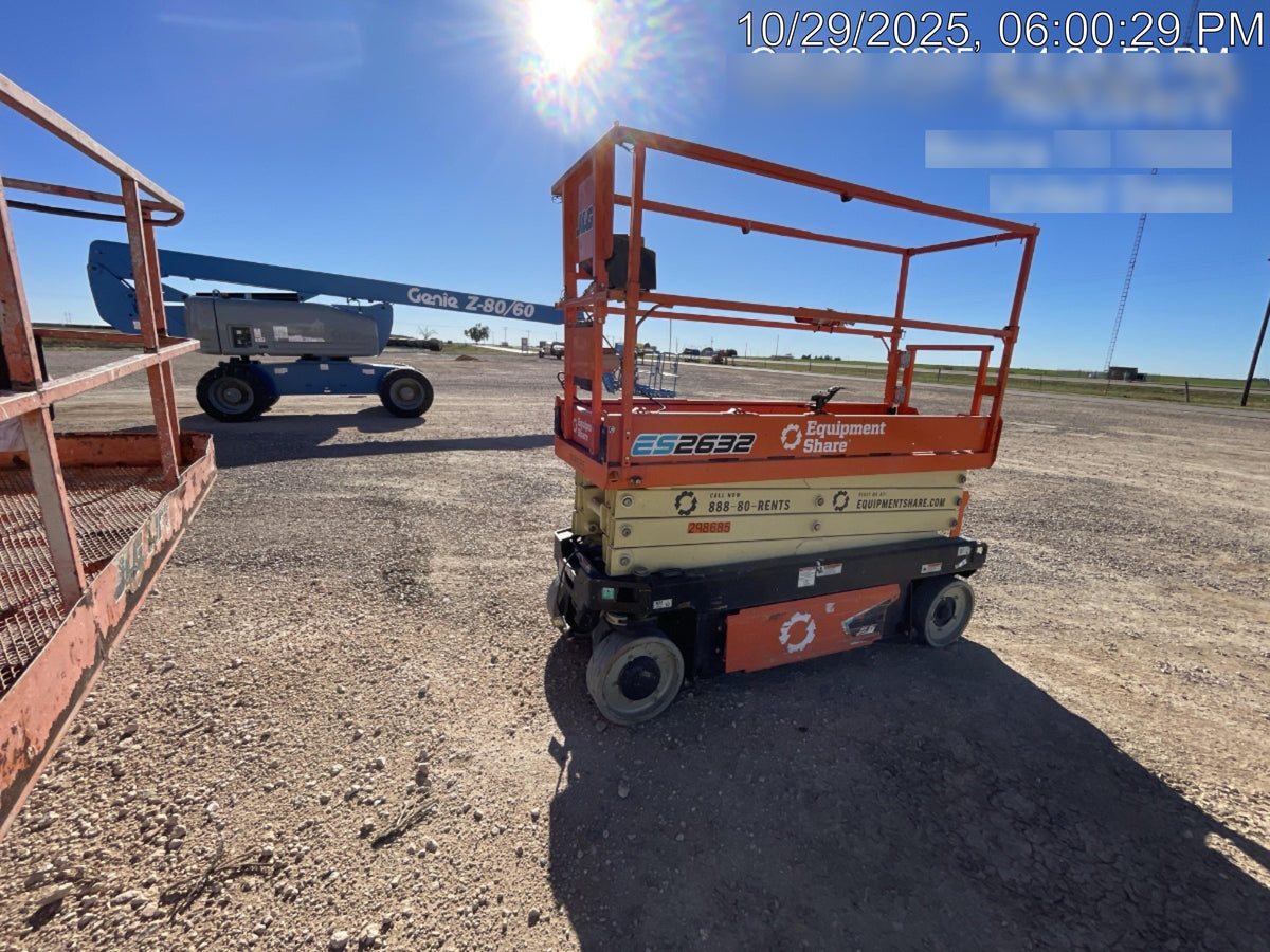 2023 JLG ES2632
