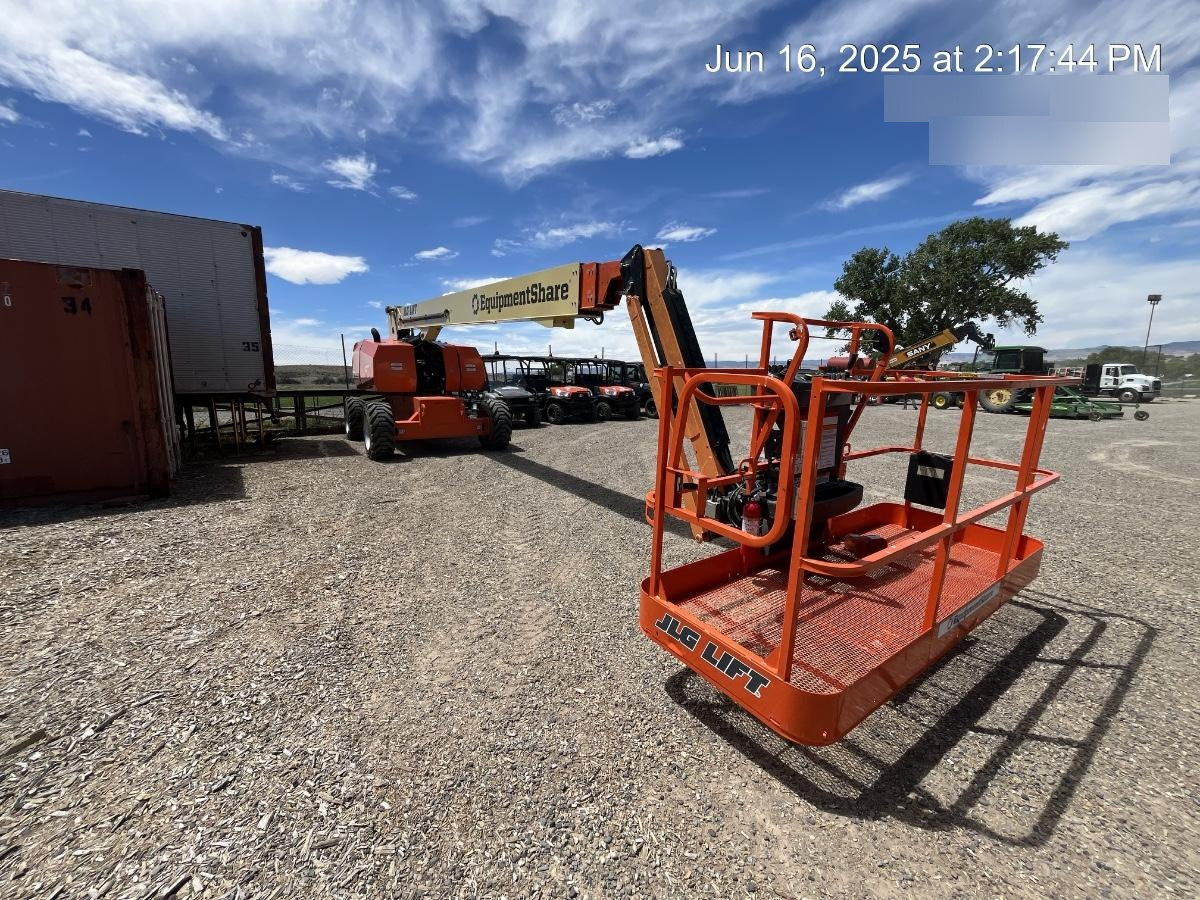 2022 JLG 860SJ