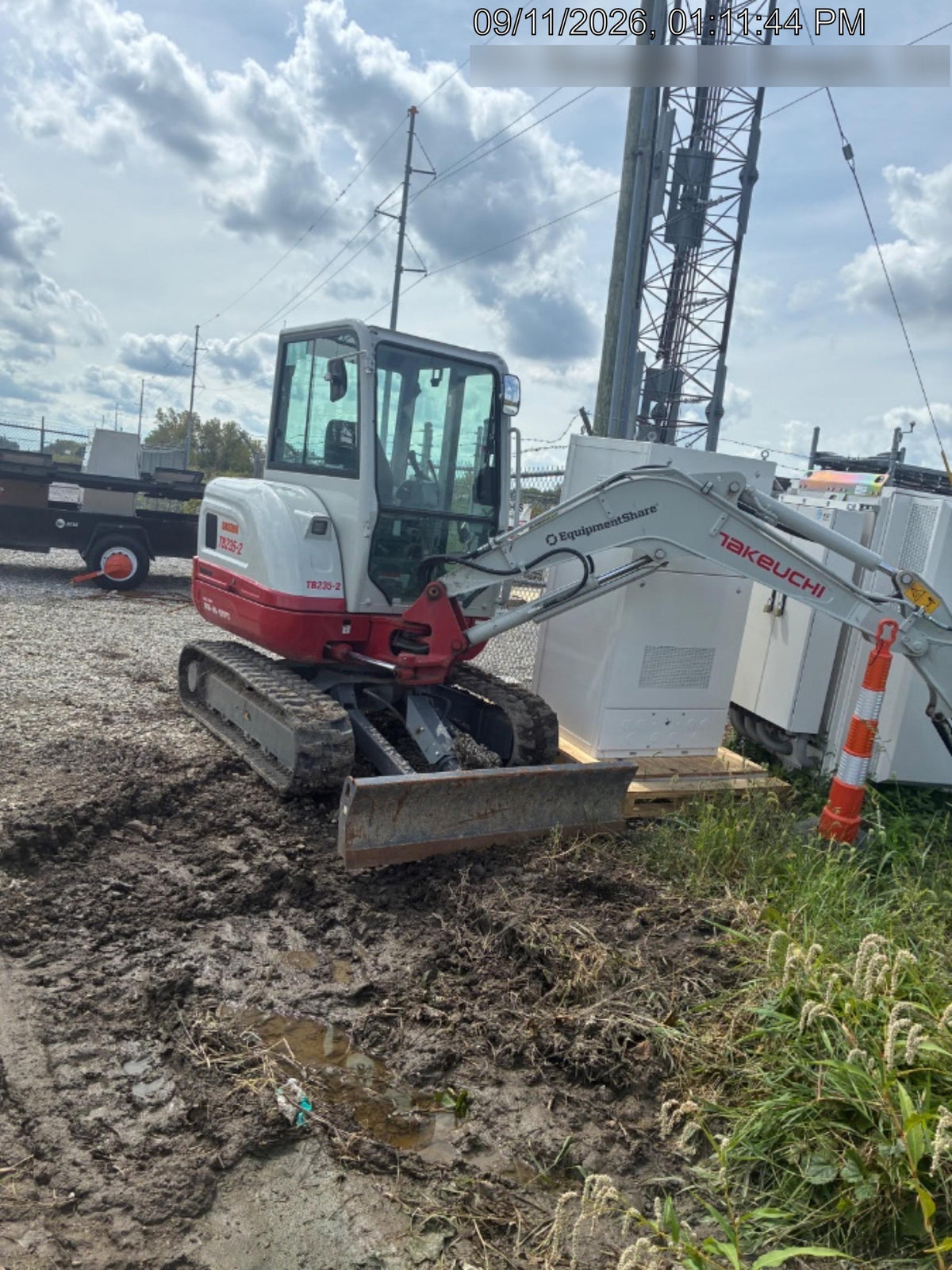 2025 TAKEUCHI TB235-2CR