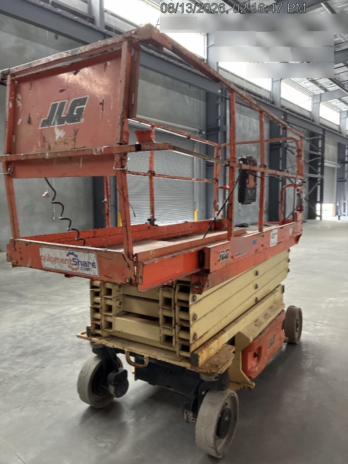 2016 JLG 3246ES