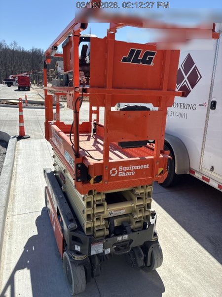2023 JLG ES1932