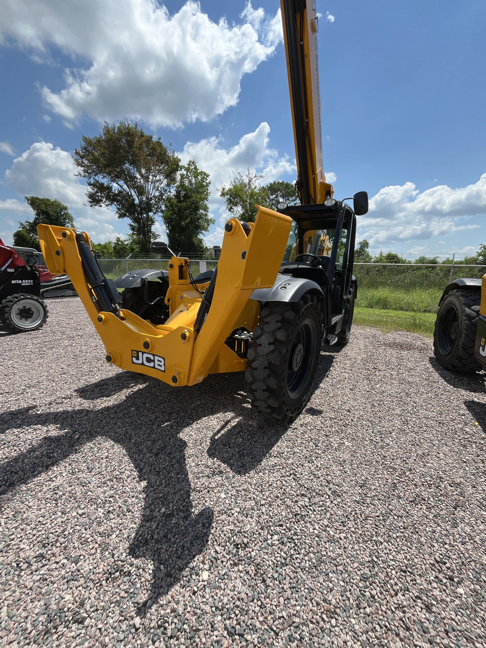 2025 JCB 510-56