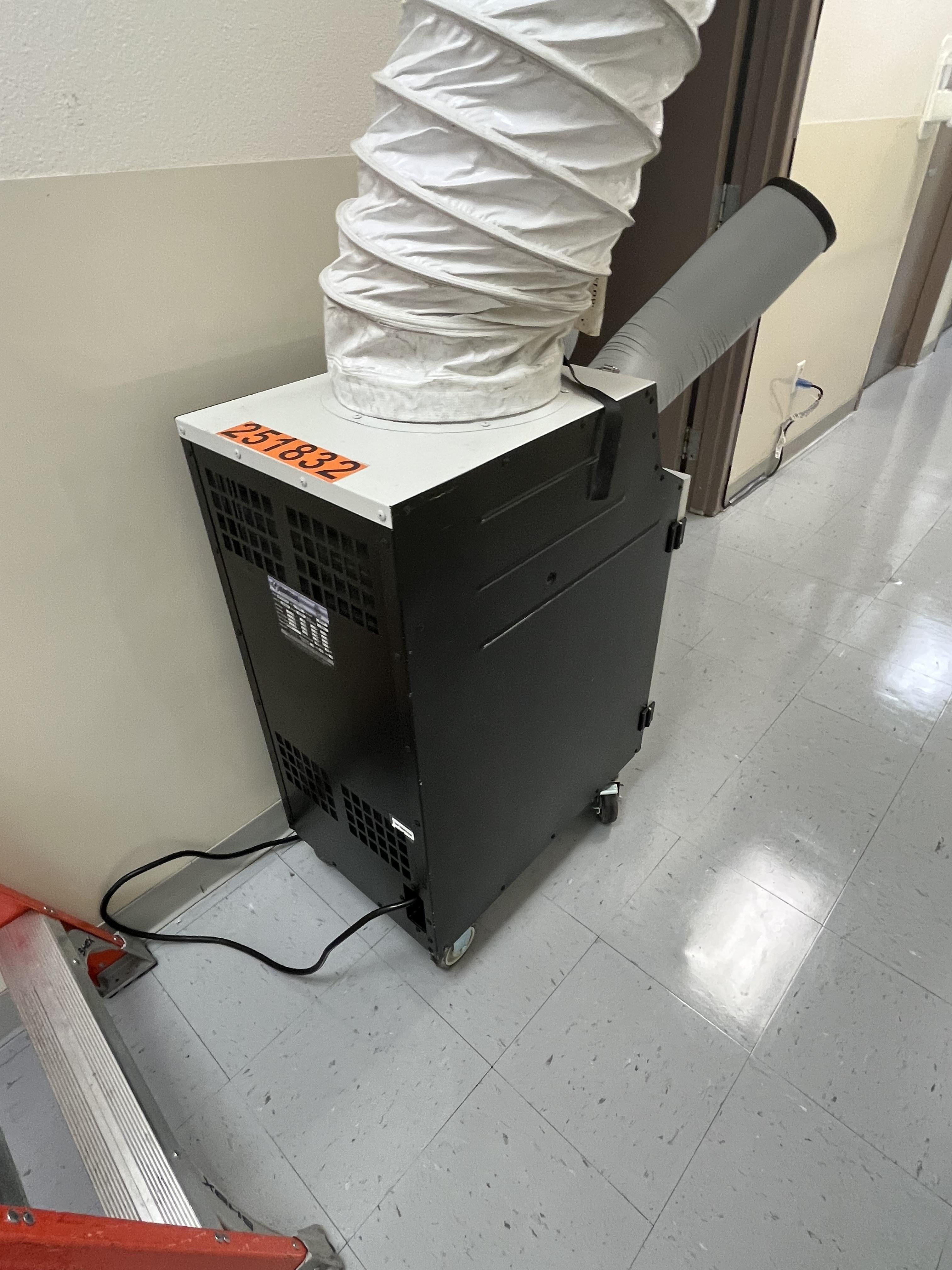 2022 KWIKOOL KPAC1811-2