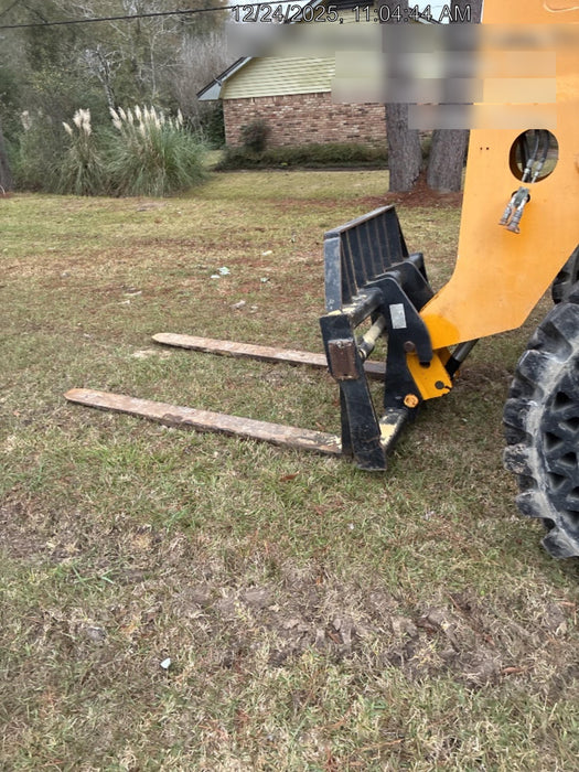2020 JCB 506-36 Cab/Heat/Air, 74 HP, Solid Tires, STD Worklight, Beacon, Aux Hydraulics, Lifting Eye, Back up Alarm w/48" Carriage/48" Forks