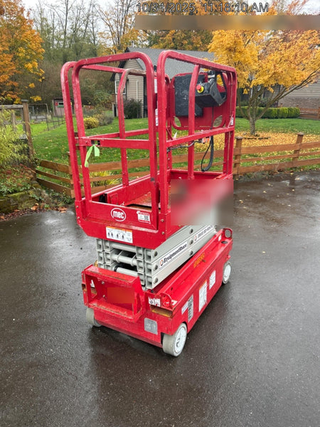 2020 MEC 1330SE Solid NM Tires, Steel Swing out Doors, LCS, Beacon, 900W Invertor