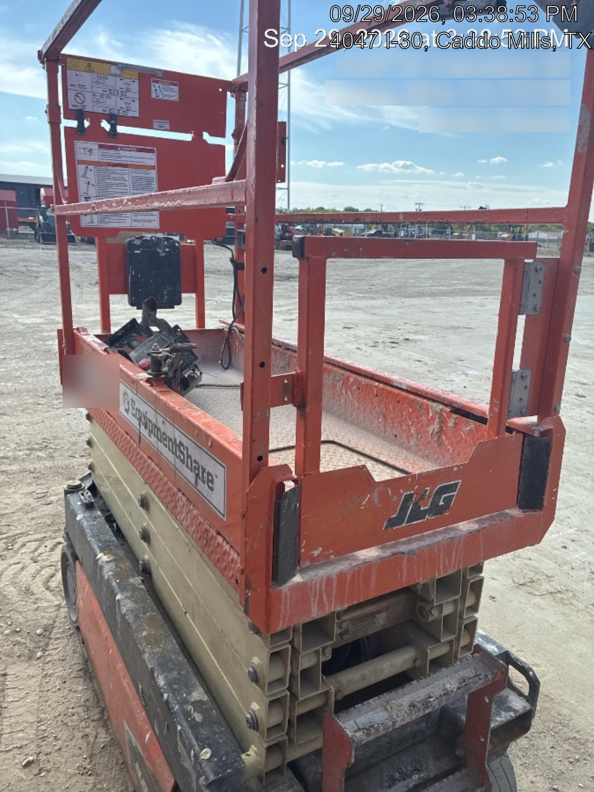 2021 JLG ES1932
