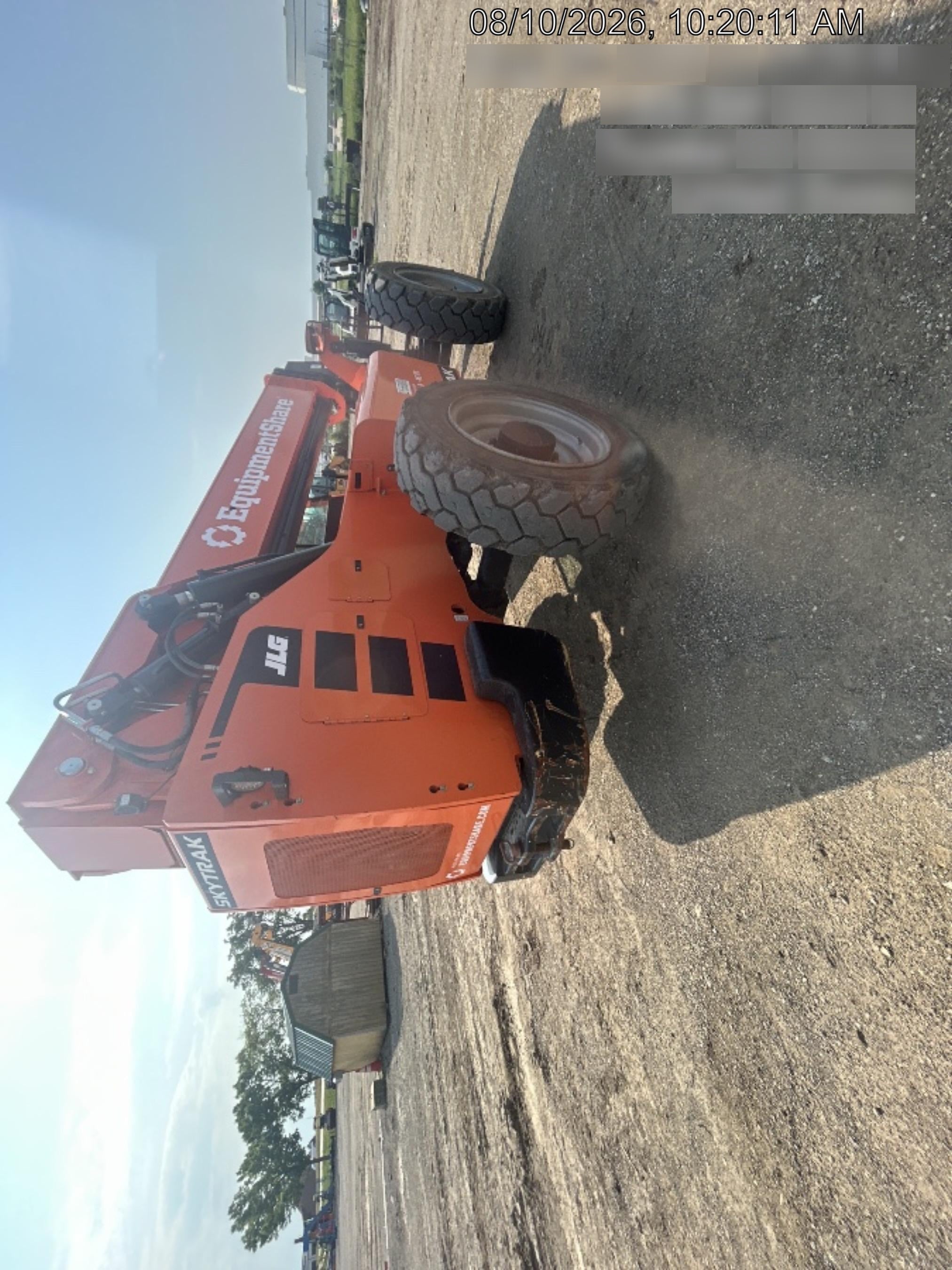 2022 SKYTRAK 8042