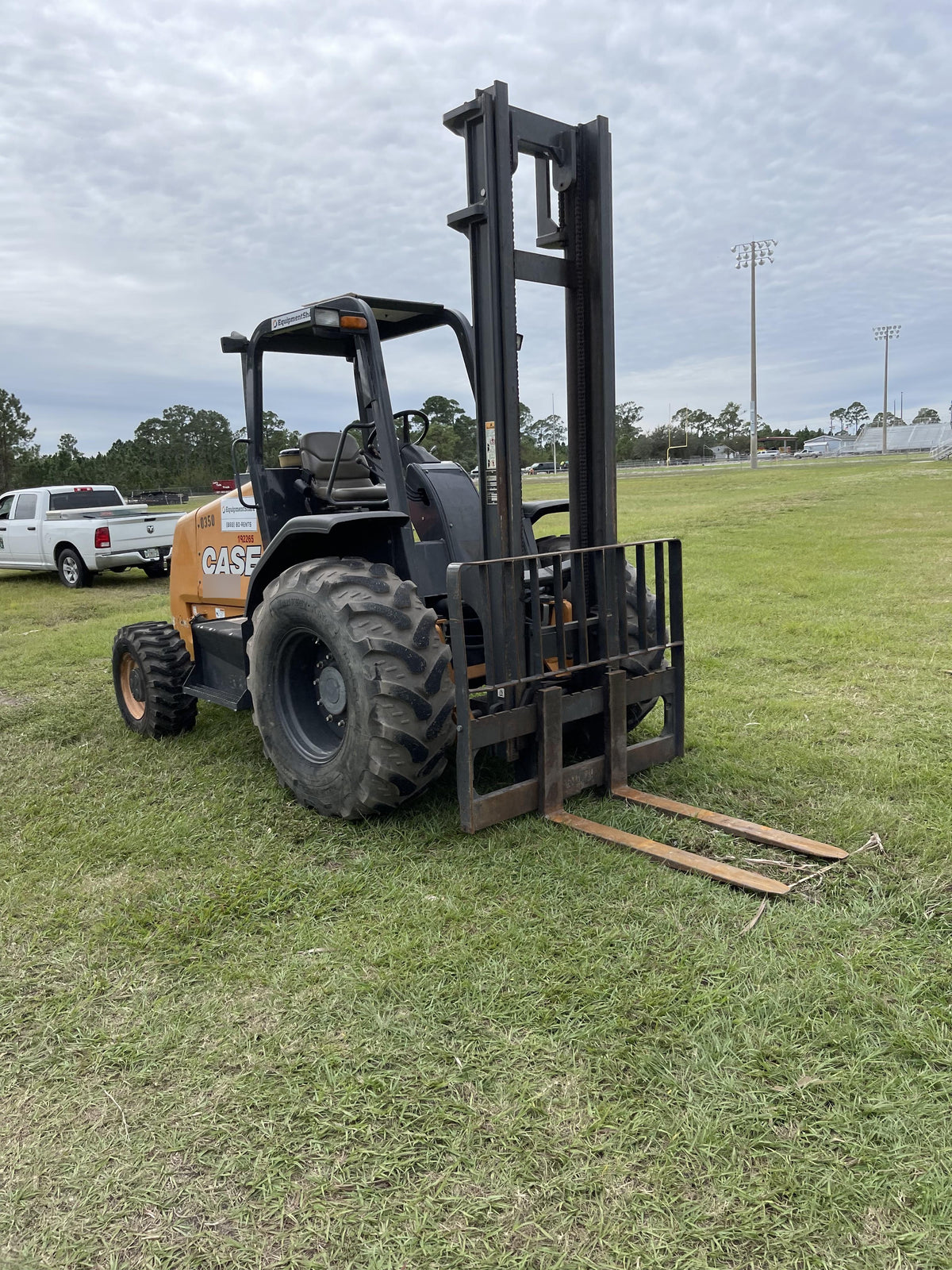 2018 CASE 586H