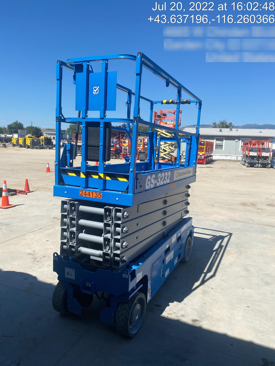 2022 GENIE GS-3232