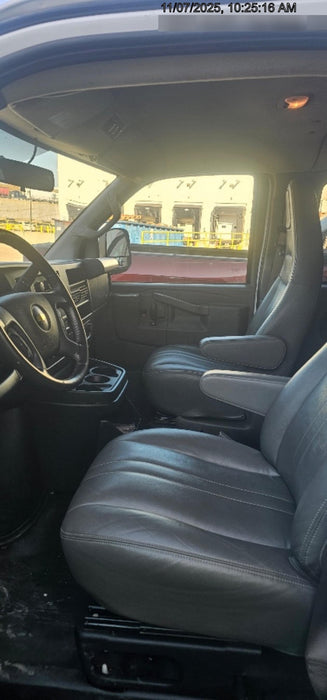 2023 CHEVROLET Express Van - Rental