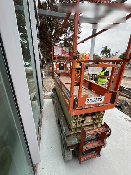 2022 JLG ES2632