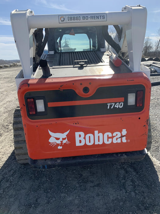 2021 BOBCAT T740