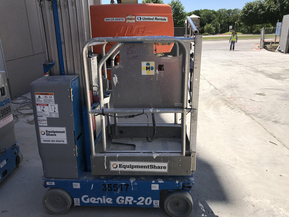 2019 GENIE GR-20