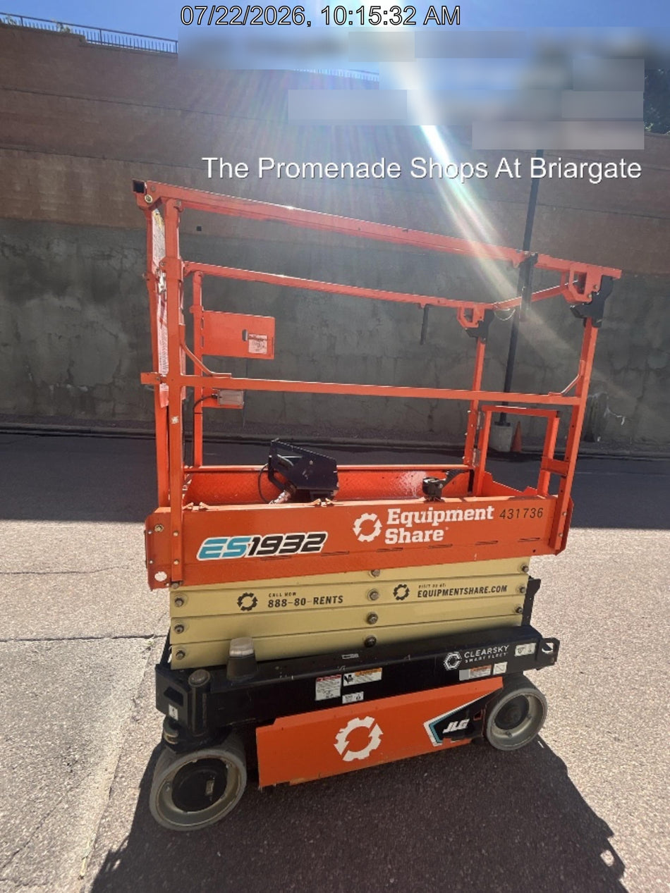 2024 JLG ES1932