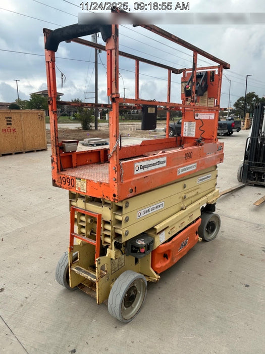 2016 JLG 2632ES