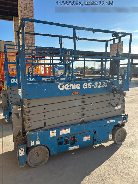 2017 Genie GS-3232 Genie GS3232 Narrow 32' Scissor Lift