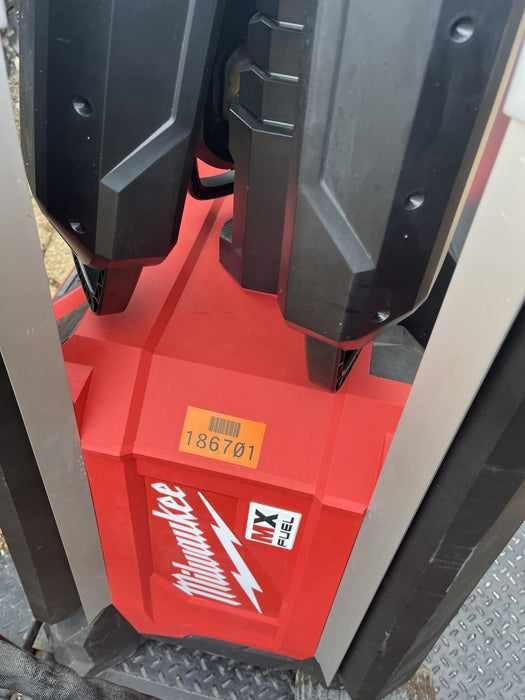 2021 MILWAUKEE MXF041-1XC