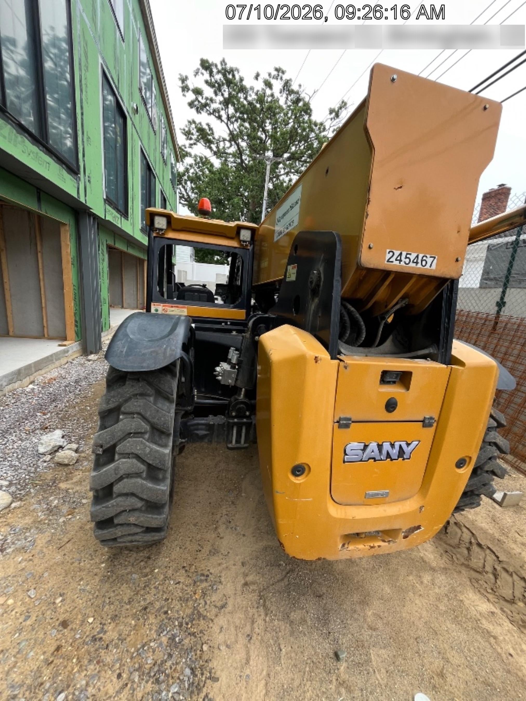 2021 SANY STH1056
