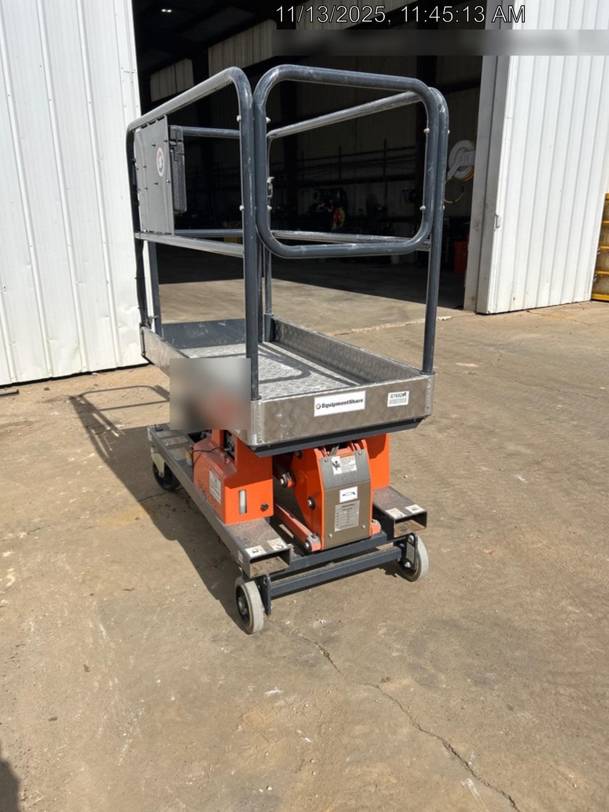 2023 JLG 1030P