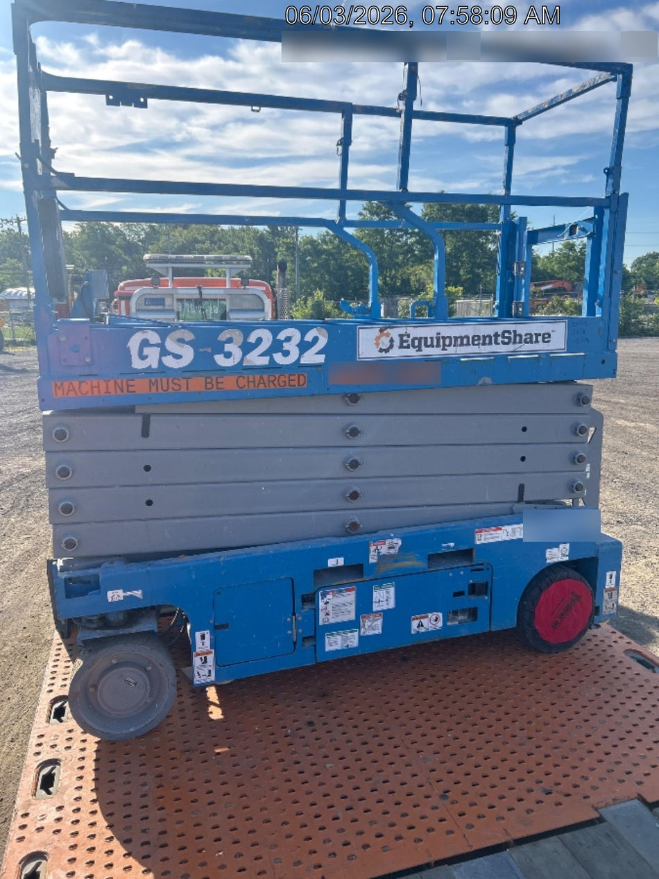 2021 GENIE GS-3232