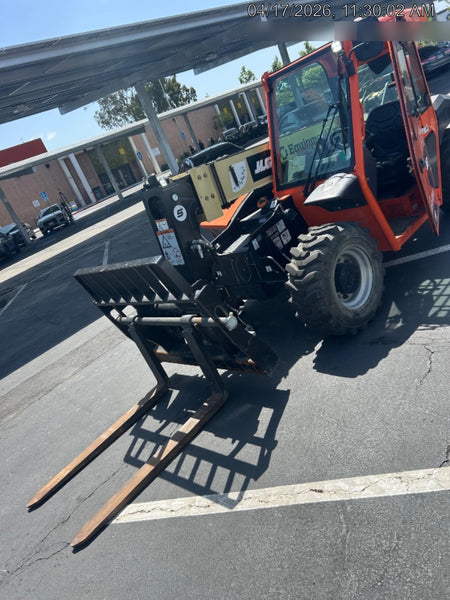 2025 JLG 519