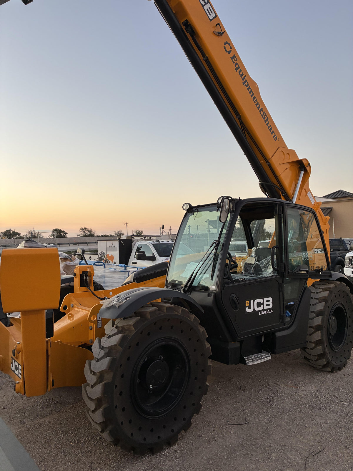 2026 JCB 512-56