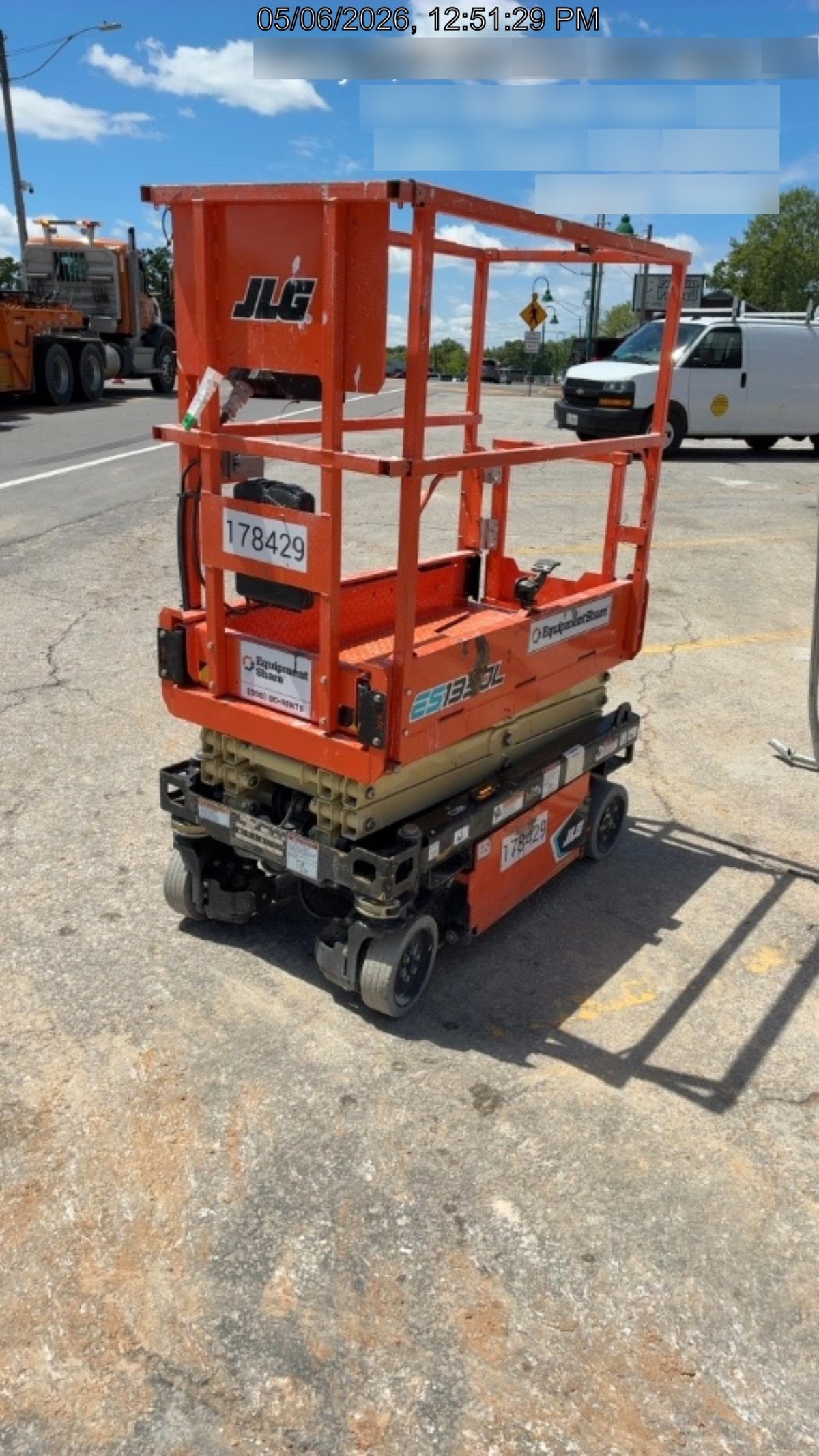2021 JLG ES1330L