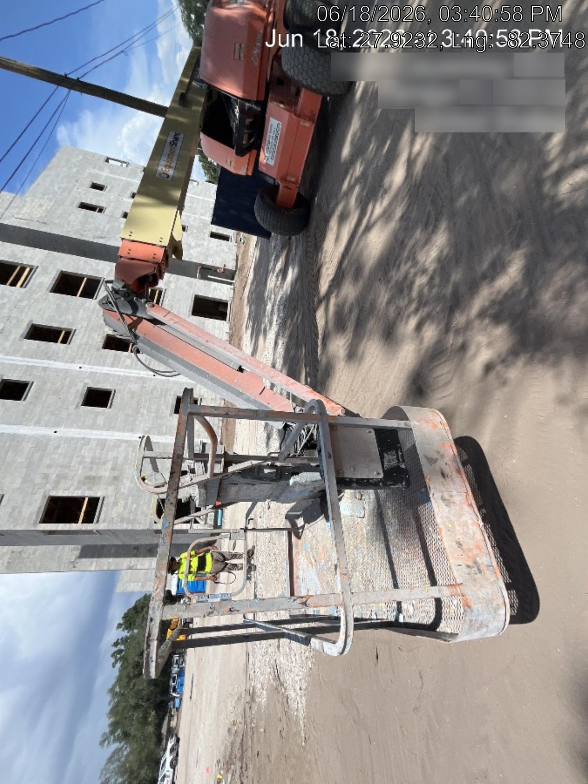 2019 JLG 660SJ