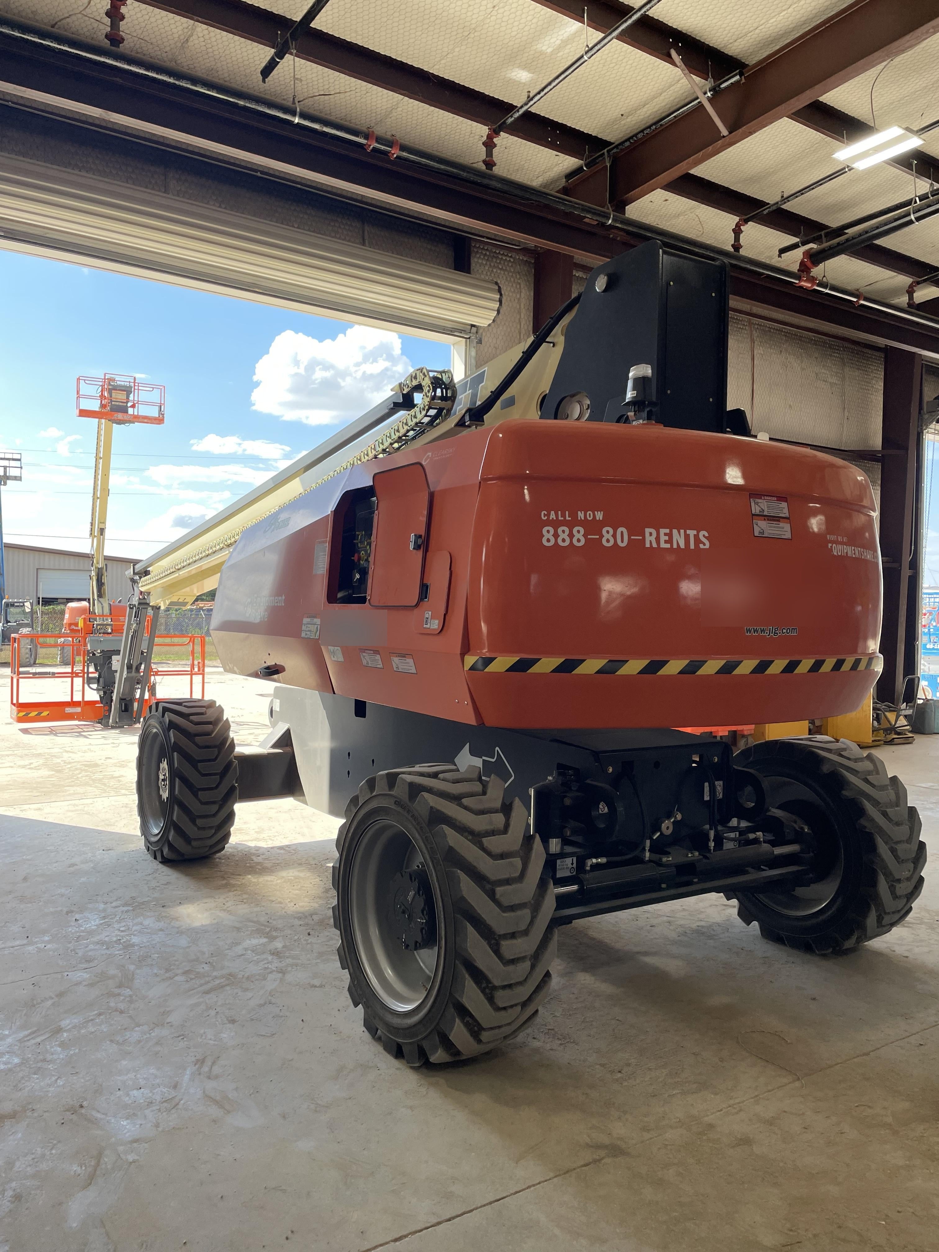 2025 JLG 860SJ