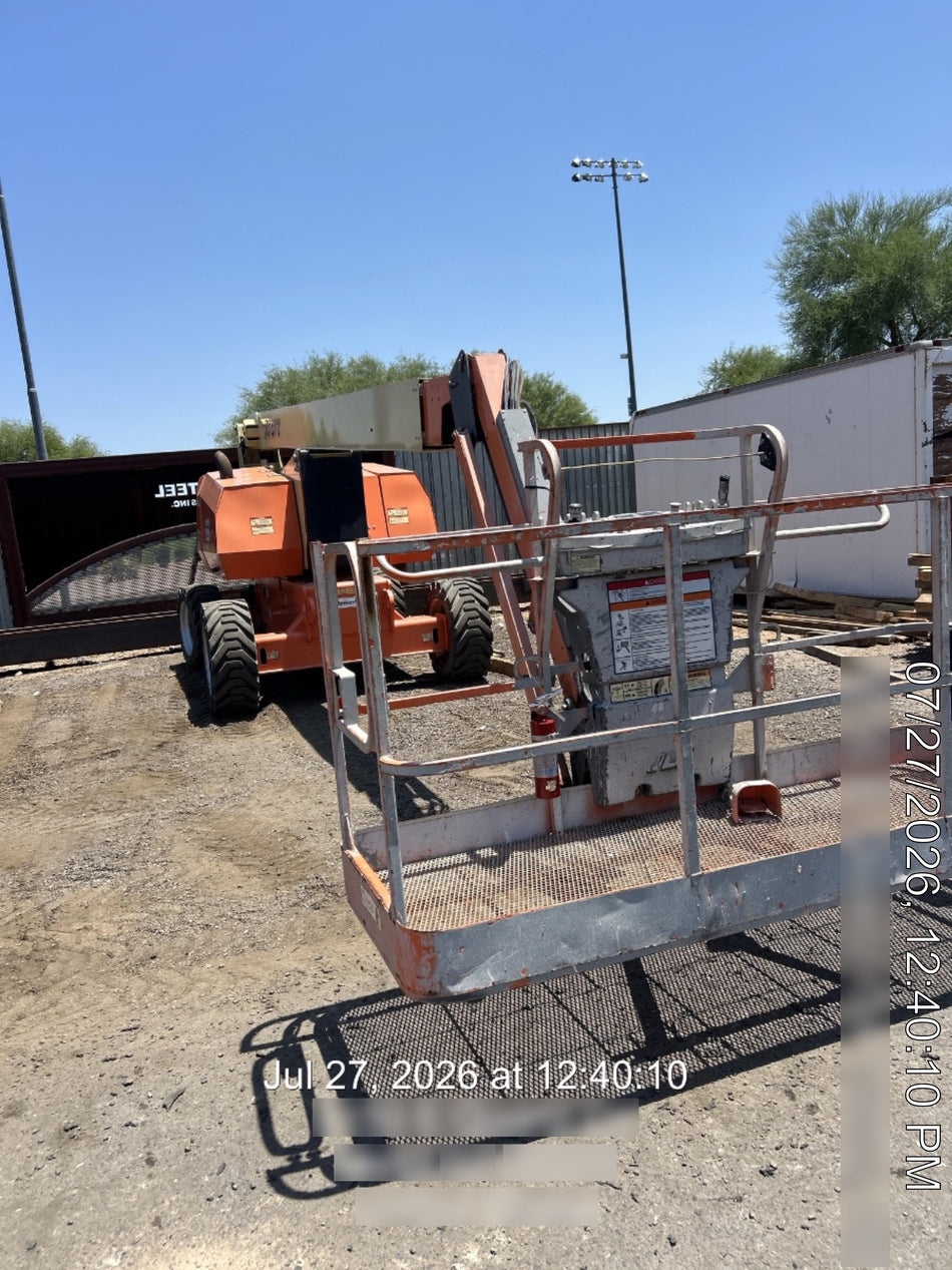 2021 JLG 800AJ
