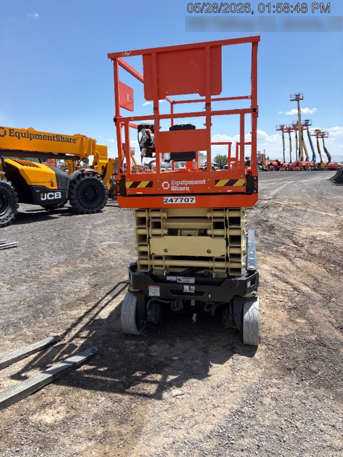 2022 JLG ES3246