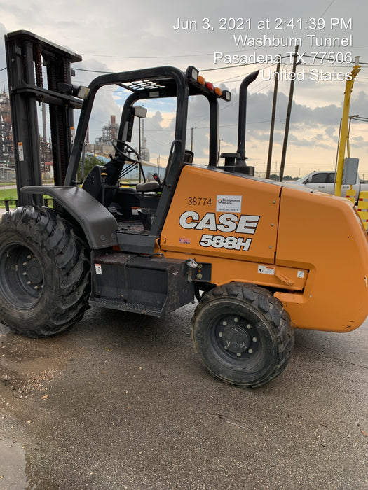 2019 CASE 588H