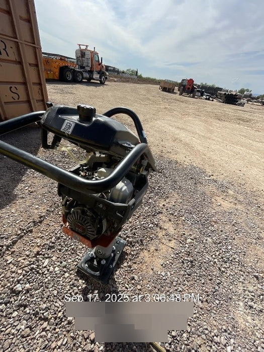 2025 HUSQVARNA LT5005