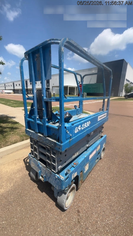 2019 Genie GS-1930 Fixed rails with chain Entry