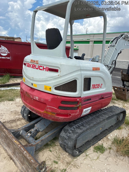 2022 TAKEUCHI TB235-2R