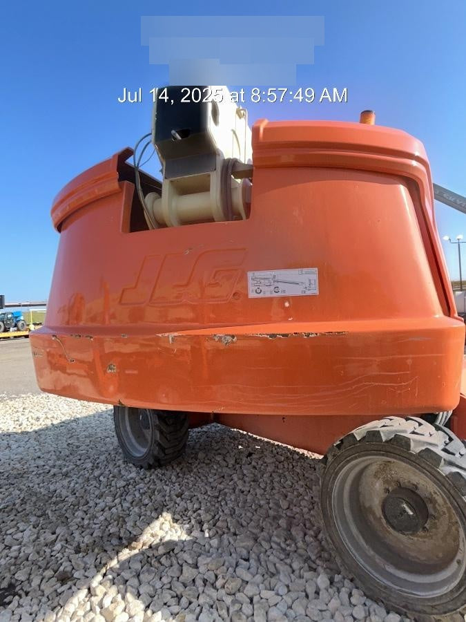 2023 JLG 660SJ