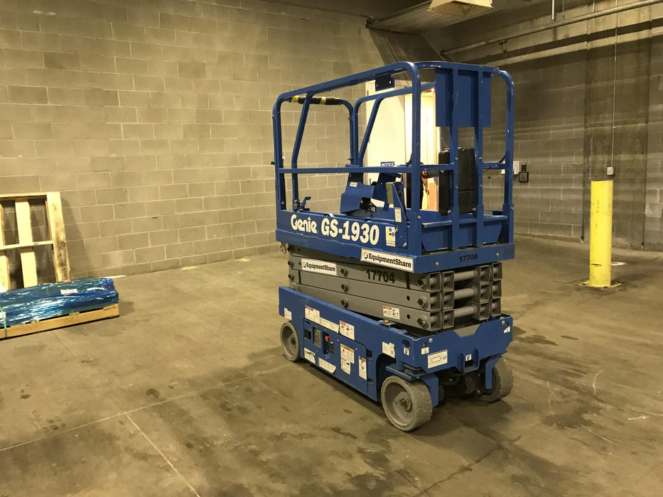 2018 Genie GS-1930 Genie GS-1930 w/Fixed Rail, Chain Entry