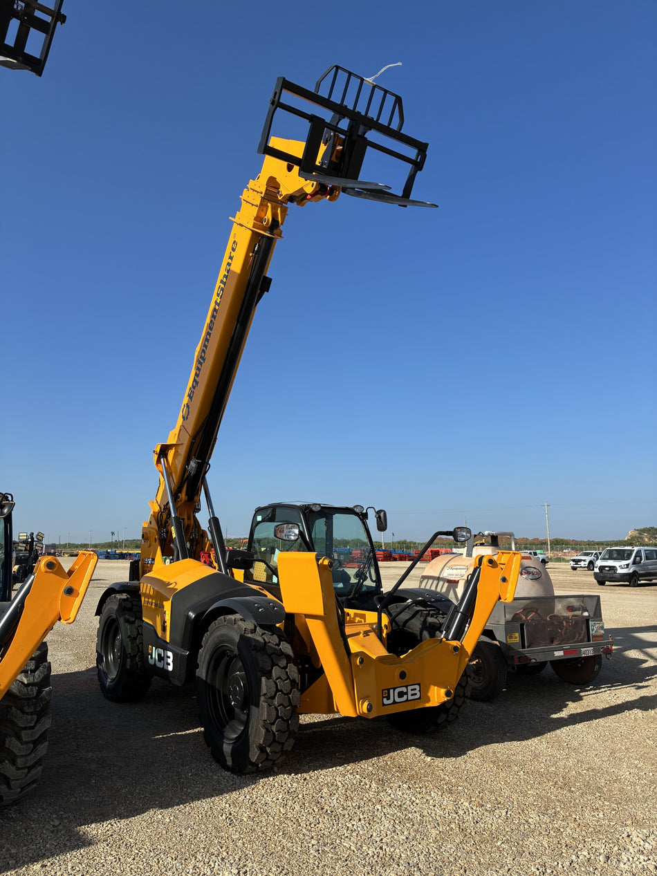 2026 JCB 512-56