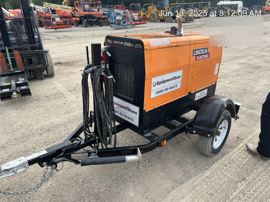 2021 Lincoln Electric Vantage 322 Vantage 322 Ready Pak 3 w/ Decals, ORANGE (includes trailer, cable rack, fender light kit) NO Telematics