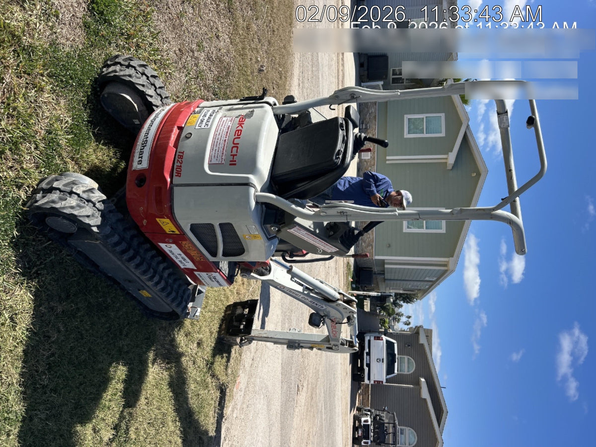 2023 TAKEUCHI TB210R