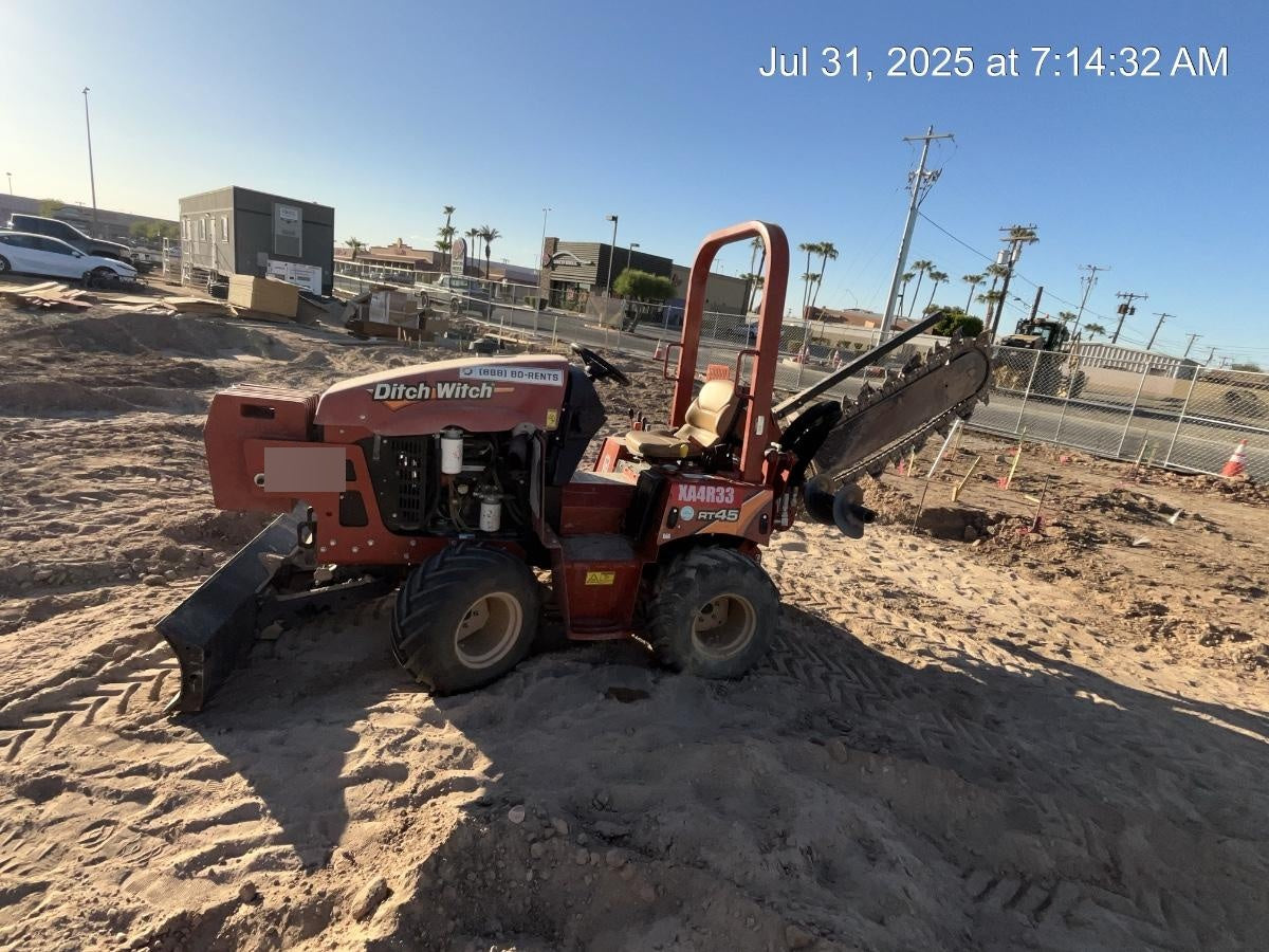 2019 DITCH WITCH RT45A