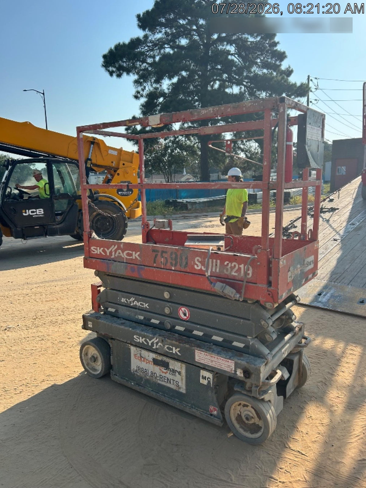 2018 Skyjack SJIII-3219 Skyjack SJIII3219 Scissor Lift w/Trojan Batteries