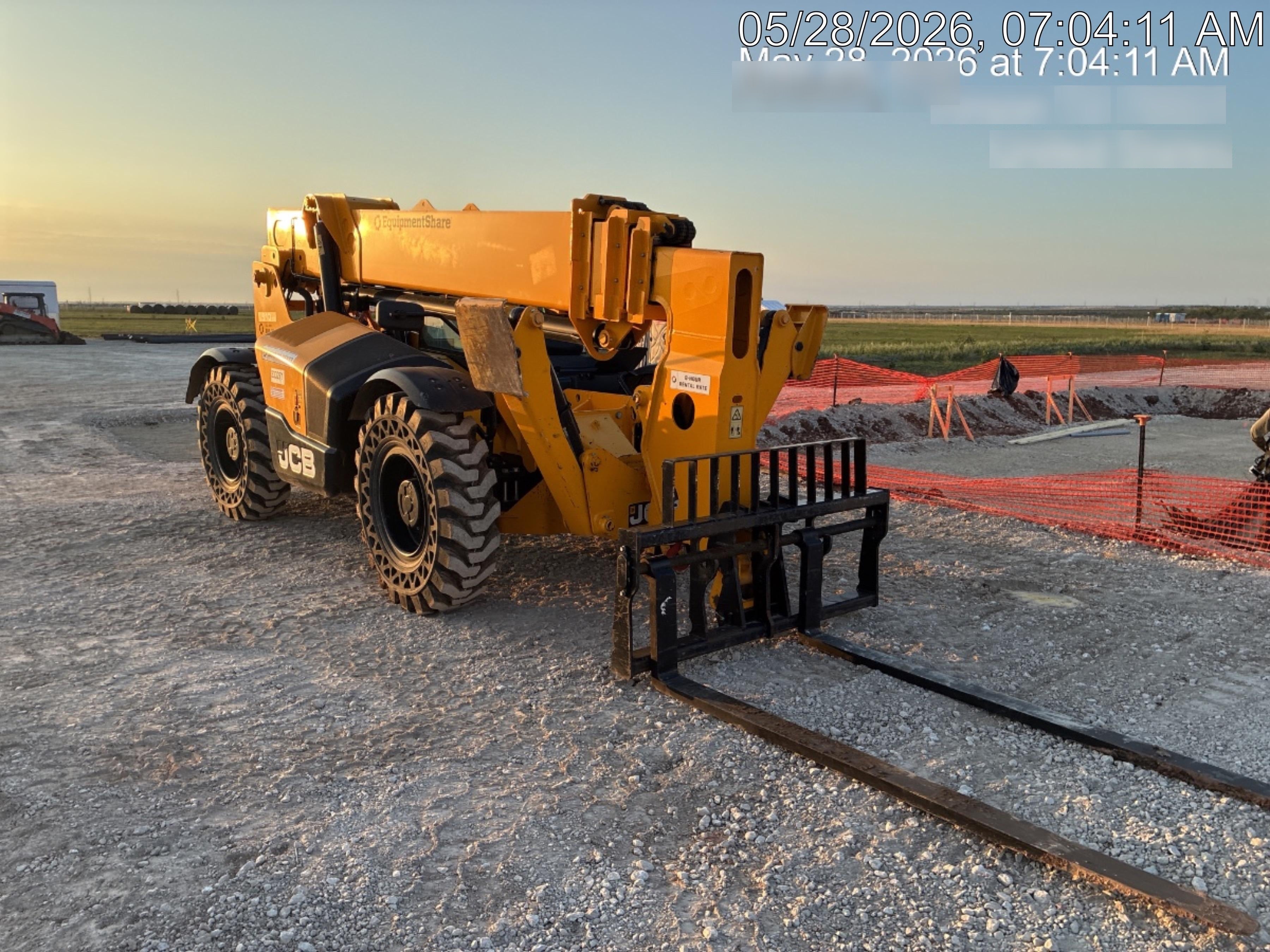 2023 JCB 510-56