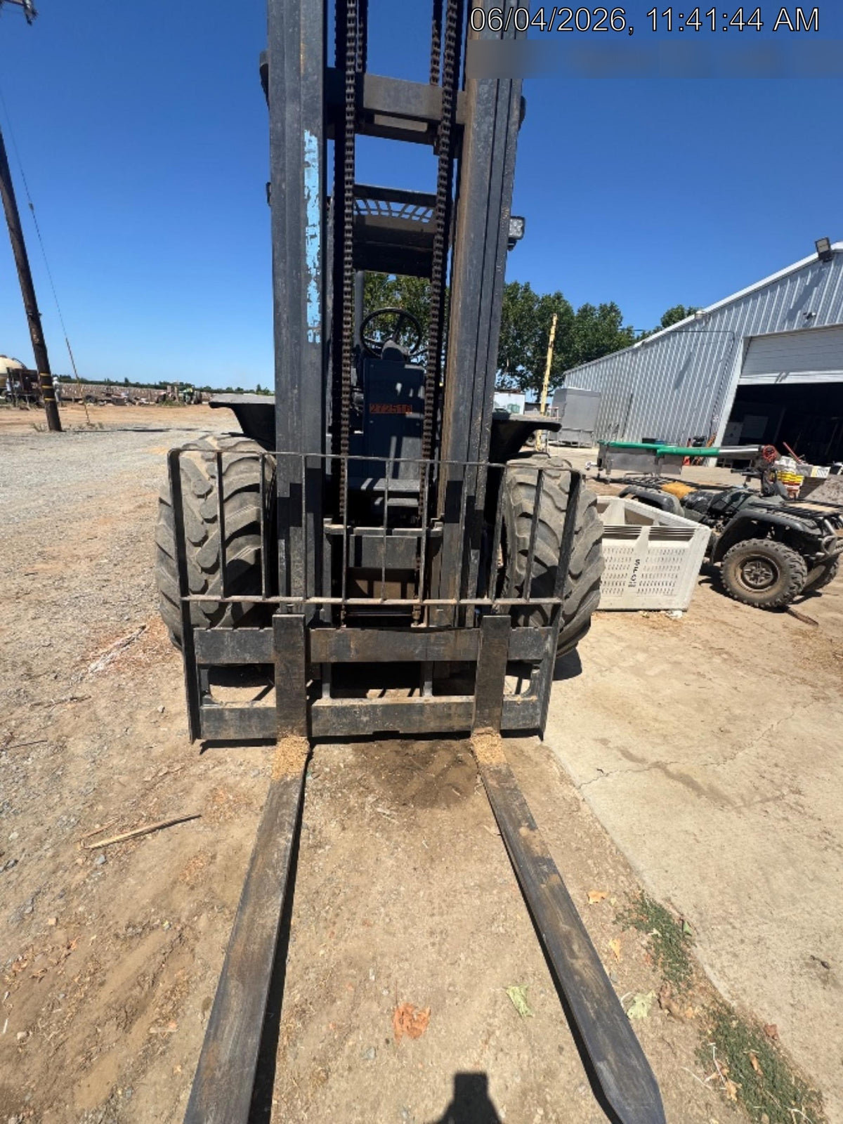 2023 CASE 588H