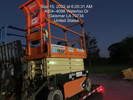 2022 JLG ES1932