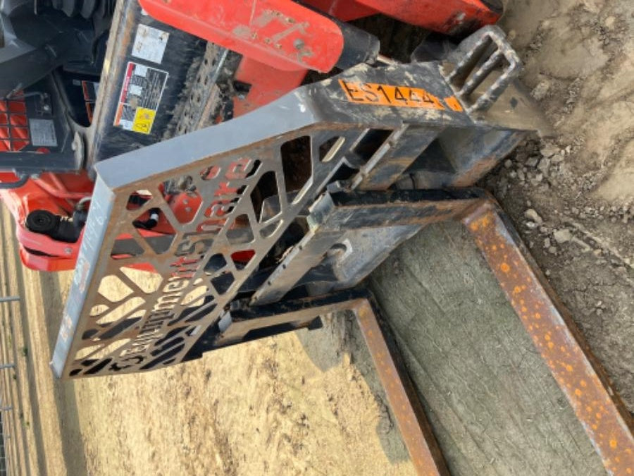 2021 PALADIN 48" Pallet Forks - Paladin