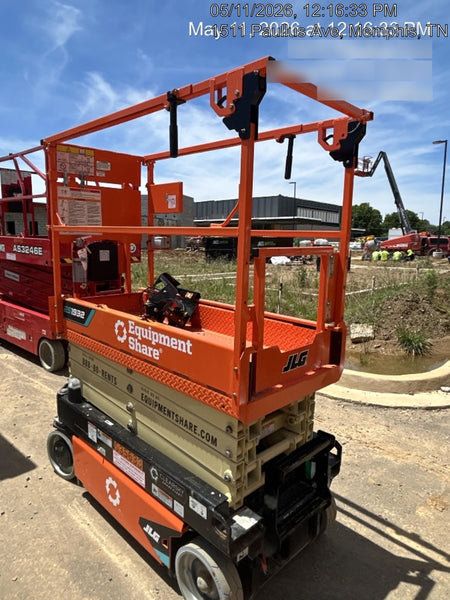 2025 JLG ES1932