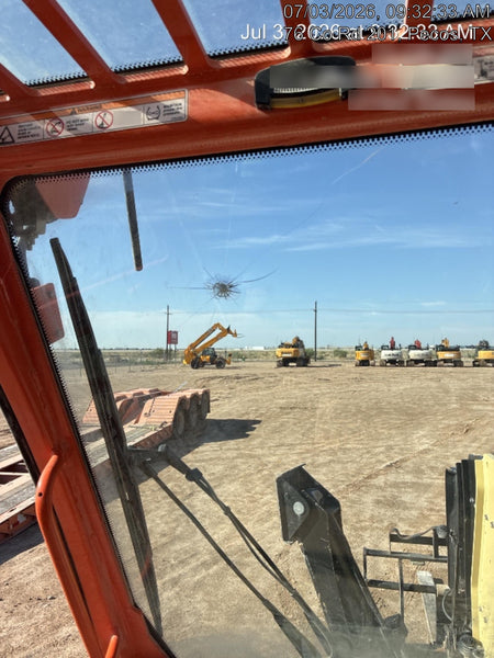 2022 JLG 1075