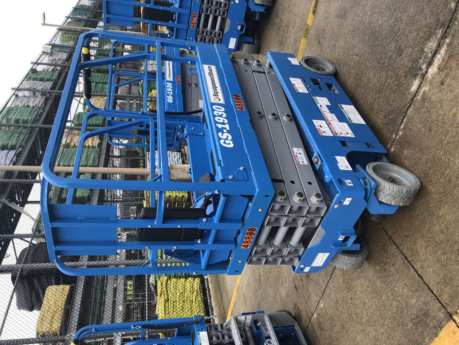 2019 Genie GS-1930 Fixed Rails with Chain Entry