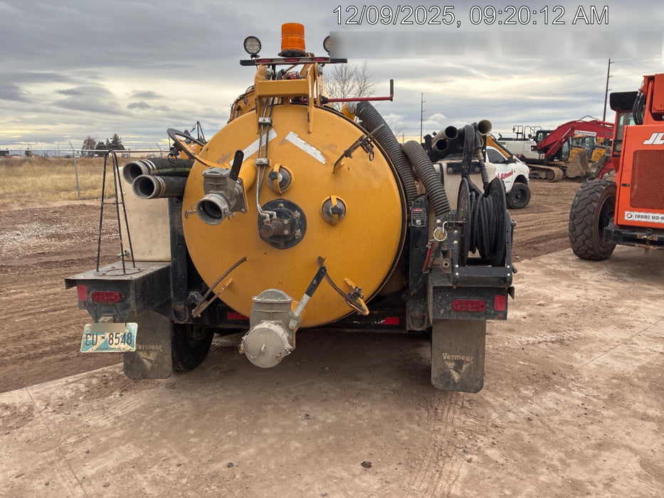 2023 Vac-Tron LP573XDT T4 Koehler Diesel Engine, 500 Gallon Debris Tank, x2 100 Gallon Water Tanks